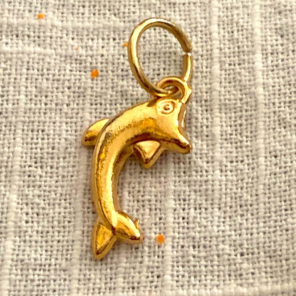 5/$10❤️❤️❤️NEW ROSE GOLD TONE ALLOY DOLPHIN CHARM PENDANT